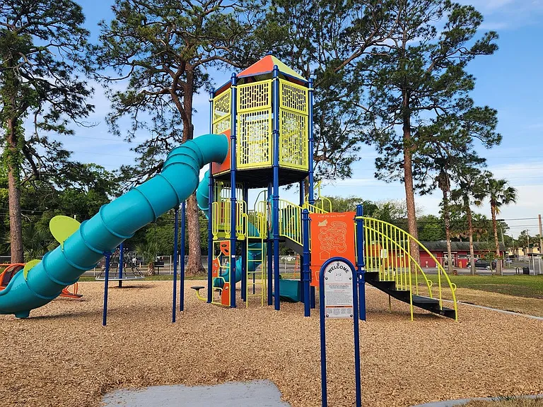 Cypress Landing — Photo 12
