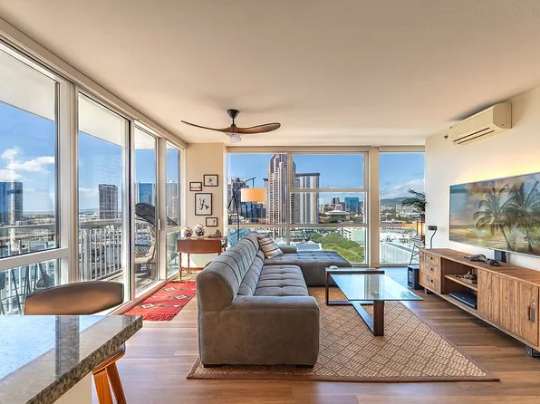 909 Kapiolani Blvd APT 1804, Honolulu, HI 96814