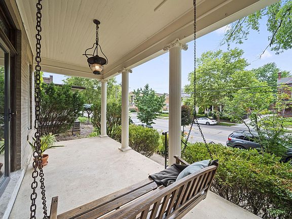 4th image of 1220 Neil Ave