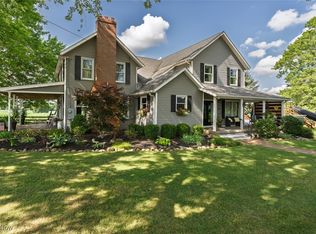 13414 Lake Ave NE, Hartville, OH 44632