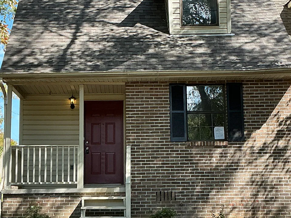 2002 Countryhill Ln
