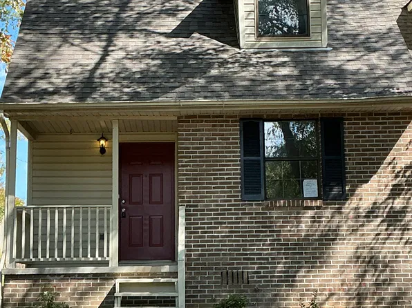 2002 Countryhill Ln, Knoxville, TN 37923