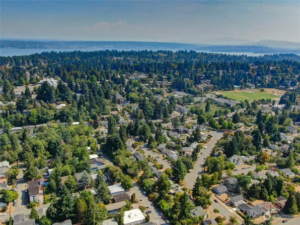 8540 23rd Avenue NE, Seattle, WA 98115