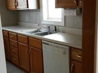 1614 S Spring St, Springfield, IL 62704