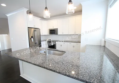 526 Wedgewood Ave Photo 1