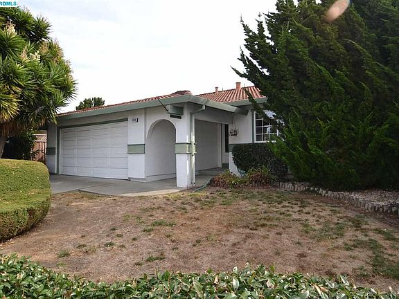 2nd image of 2450 Royal Ann Dr