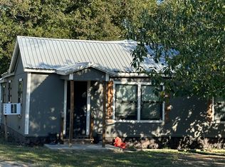 101 S San Antonio St, Whitney, TX 76692