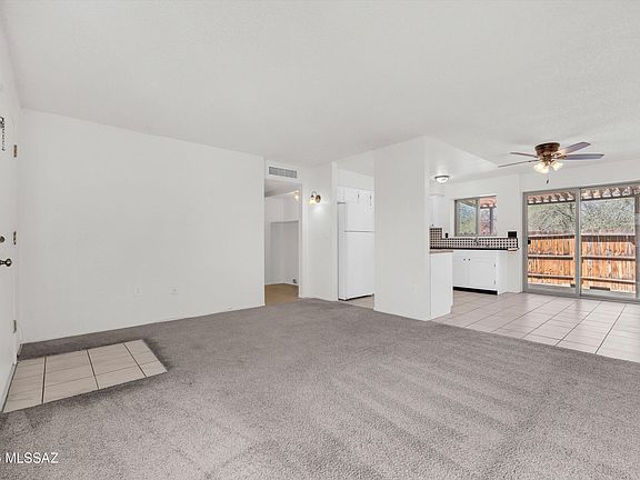 4th image of 4961 E Bellevue St