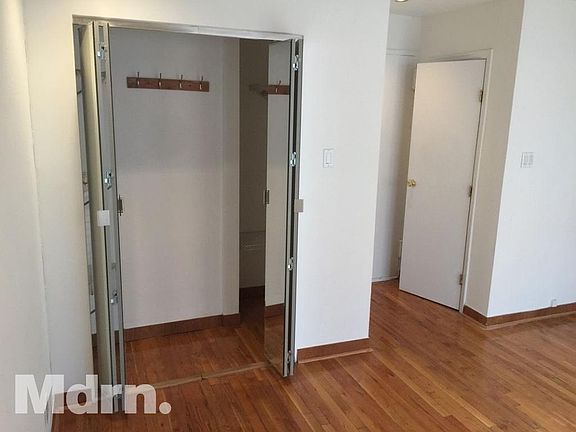 4th image of 650 Washington St #6QQ