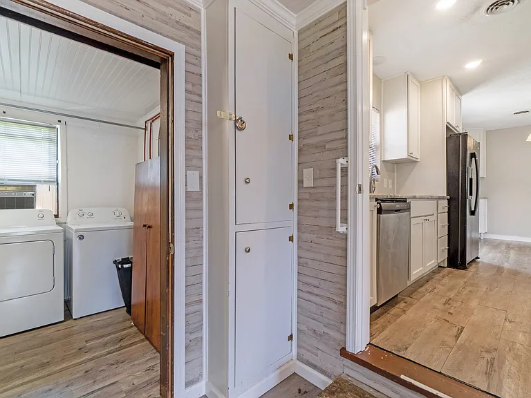 308 Calhoun Ave — Photo 11