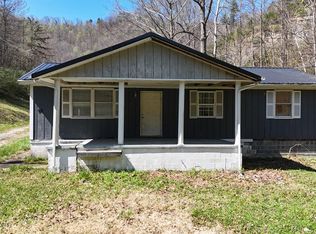 90 Columbus Preece Rd, Inez, KY
