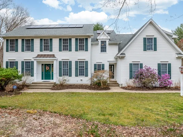 10 Summerwood Ridge, Tolland, CT 06084