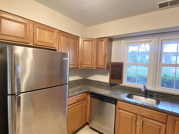 4th image of 6918 Lodestone Ct