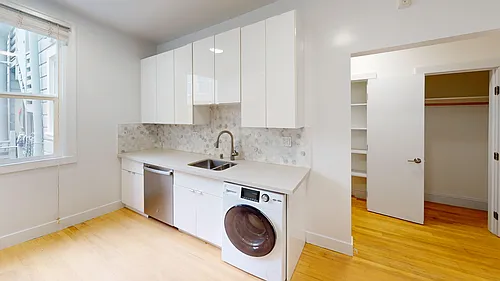1431 Grove St #2 Photo 1