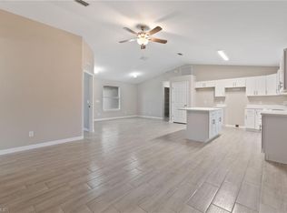 3805 25th St SW, Lehigh Acres, FL 33976