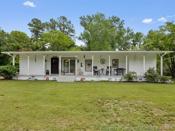 199 Conoco Dr, Saint Pauls, NC 28384