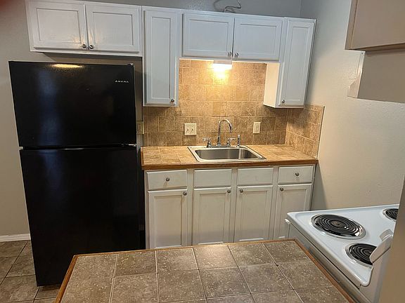 5th image of 5434 40th St #7-LRE-9