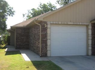 608 NW 14th St APT A, Lawton, OK 73507