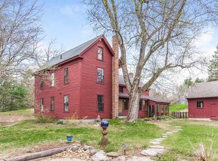 685 Martins Pond Rd, Groton, MA 01450