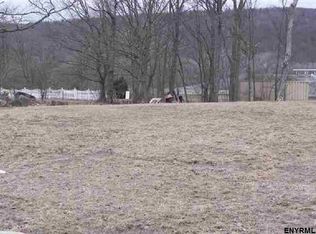 103 Ulrich Dr, Rotterdam Junction, NY 12150
