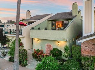 226 6th St, Seal Beach, CA 90740
