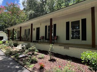2638 Perry Rd, Grenada, MS 38901