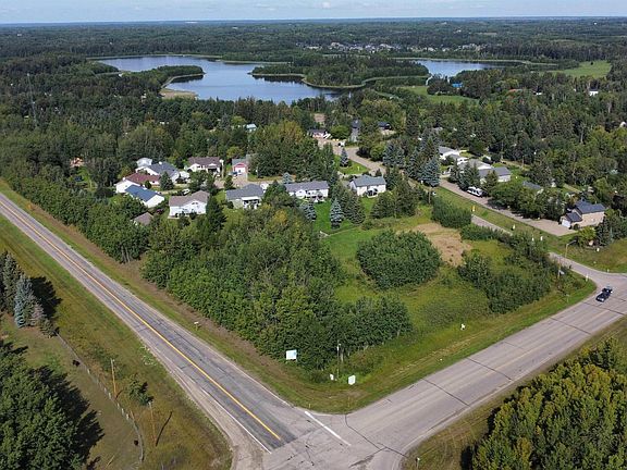 5th image of 488 Lakeside Dr