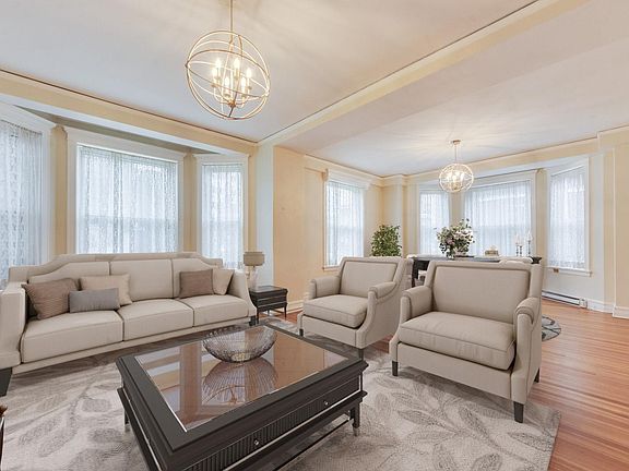 5th image of 4944 Lindell Blvd APT 1E