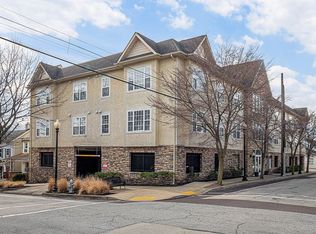 821 Harry St APT 104, Conshohocken, PA 19428