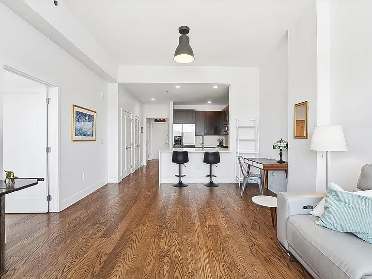 1125 Maxwell Ln #Penthouse 1221 — Photo 6