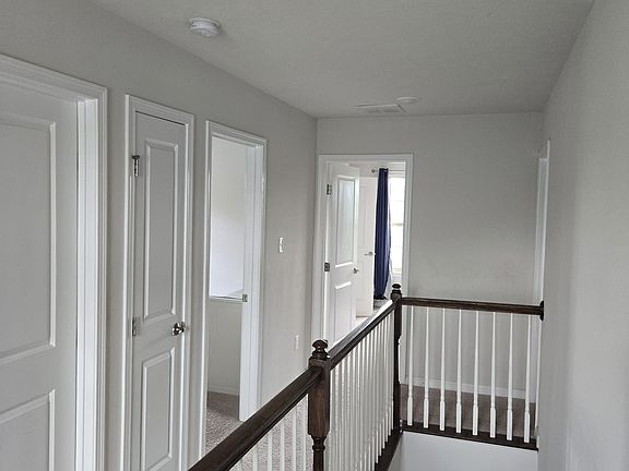 5th image of 2952 Pinnacle Dr