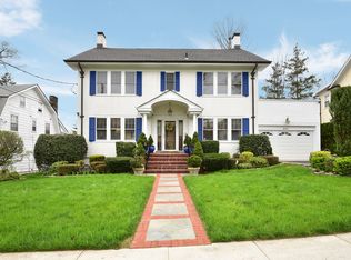 303 Loring Ave, Pelham, NY