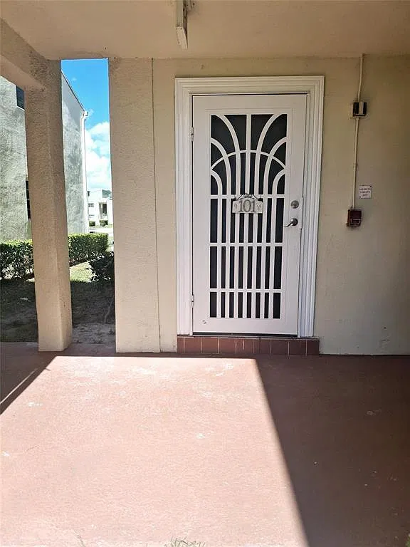 1 bed, 1.0 bath, 610 sqft, $1,450 — Photo 1
