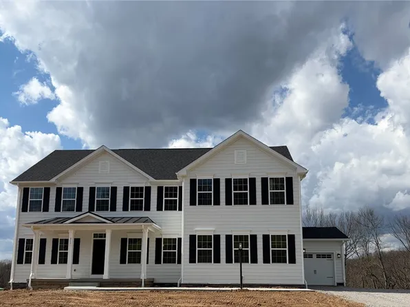 317 Pinewood Dr, Adams Township, PA 16046