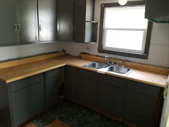 3rd image of 245 N Garland Ave