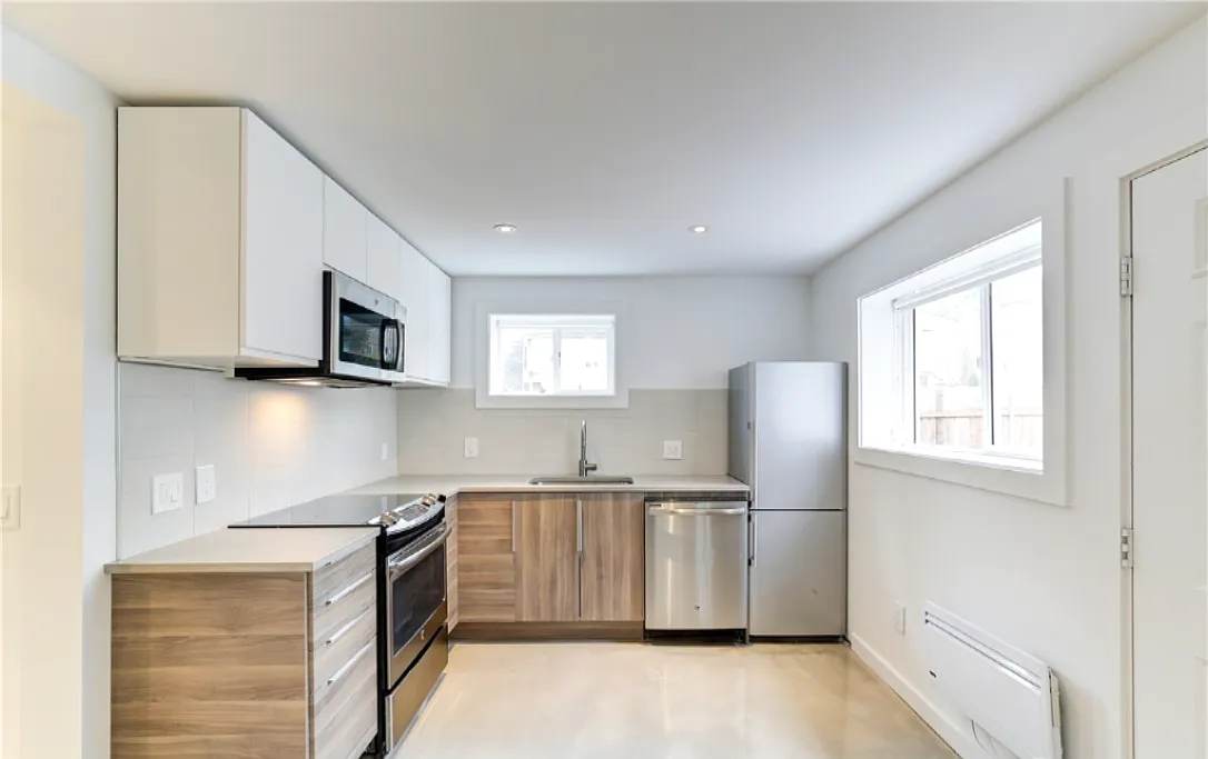 2 bed, 570 sqft, $1,695 — Photo 4