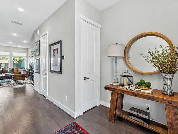 3rd image of 1423 Biondo Way
