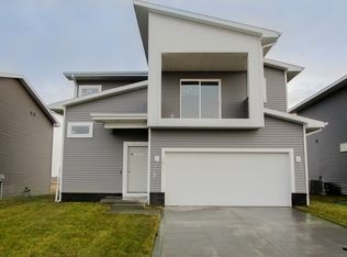 4022 3rd St, Ankeny, IA 50313