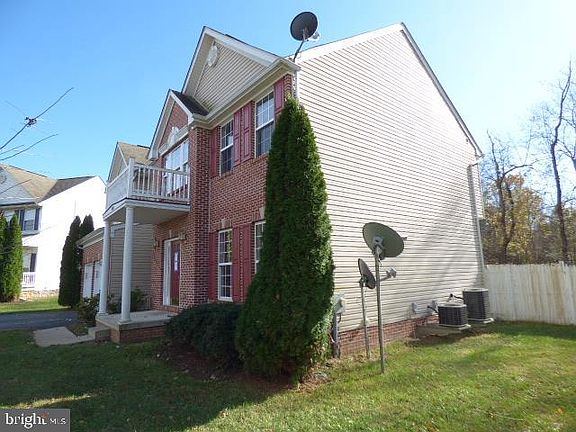 3rd image of 17900 Lyles Dr