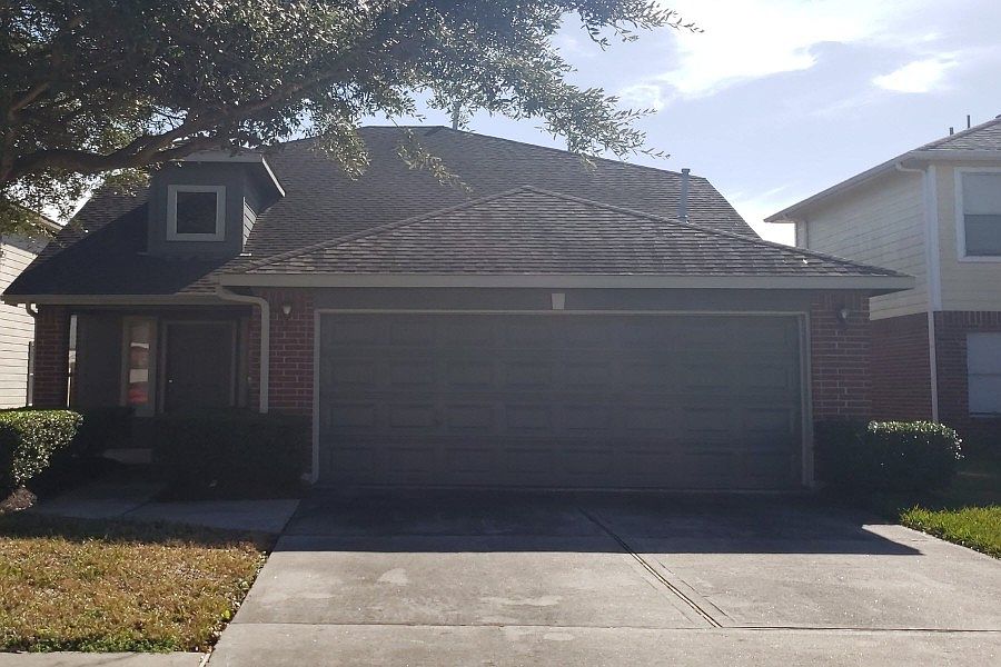 1st image of 11718 Fossil Rock Ln