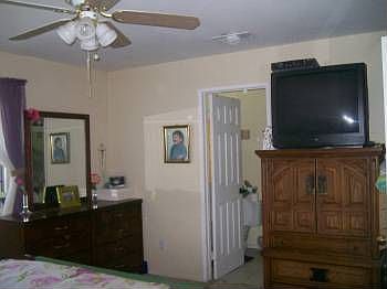 3rd image of 23111 Sonnet St