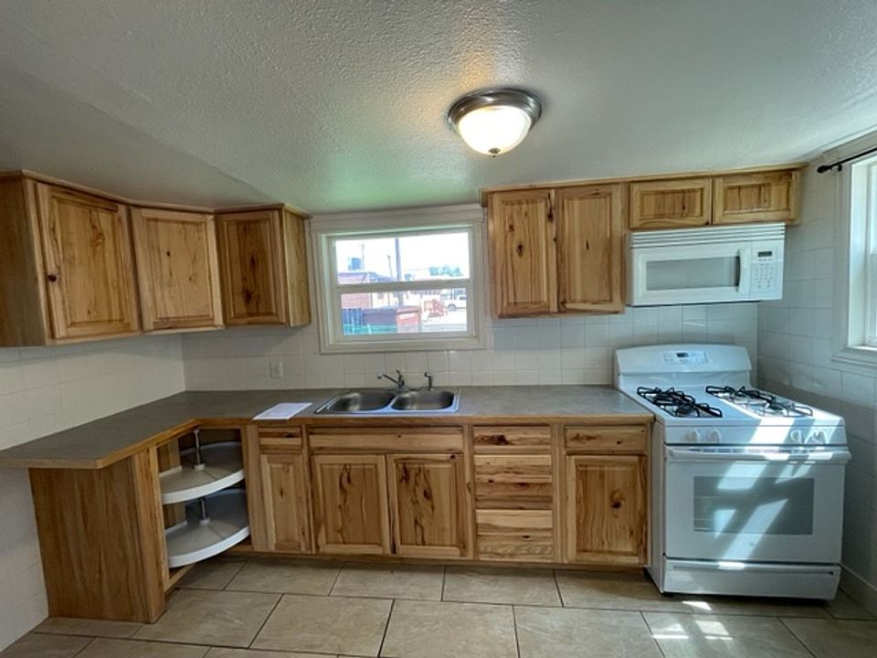 1st image of 1430 Main St #7