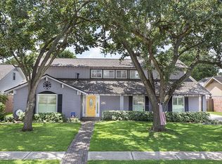 7807 Skyline Dr, Houston, TX 77063