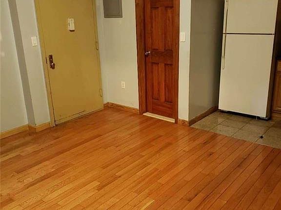 2nd image of 8821 17th Ave