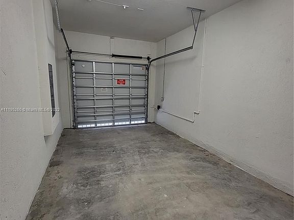2nd image of 2637 SE 12th Ct #2637