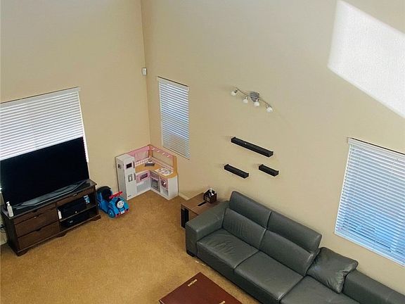 5th image of 4123 Walnut St