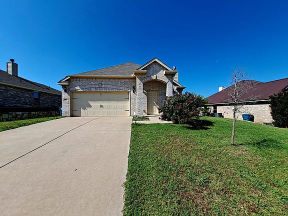 4th image of 601 Jennie Marie Cir