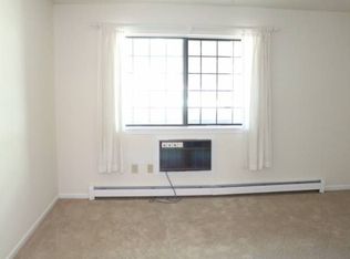 27 Andover Ct, Brookfield, CT 06804