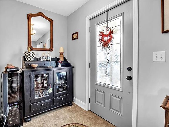 3rd image of 12 Oakwood Ter