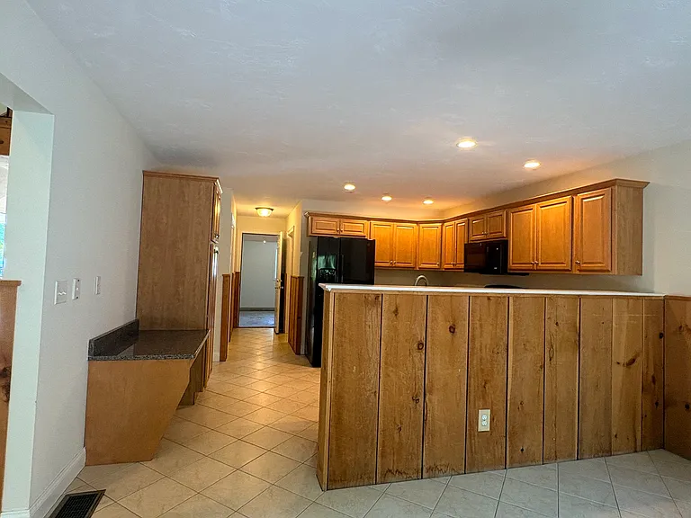 51 Lyman St #49 — Photo 14
